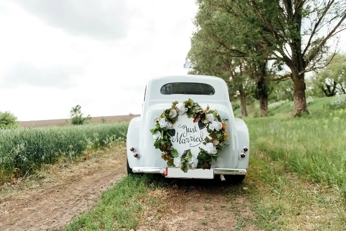 Wie Sie Ihre Vintage-Hochzeit planen