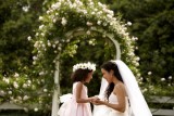 5 maneras de vincularse con un futuro hijastro durante la planificación de la boda