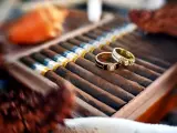 Wie Sie eine Zigarrenbar auf Ihrer Hochzeit haben