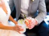 6 Möglichkeiten, bei Getränken an Ihrer Hochzeit Geld zu sparen