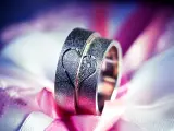 La historia de los anillos de compromiso de muchas culturas