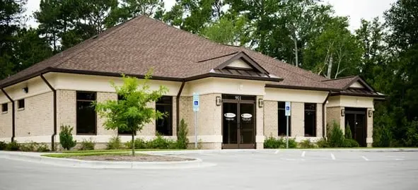Axelson Chiropractic & Rehab Axelson Chiropractic & Rehab