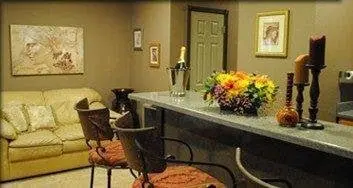 'N Dulge Day Spa and Salon 'N Dulge Day Spa and Salon