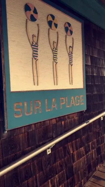 Sur LA Plage Sur LA Plage
