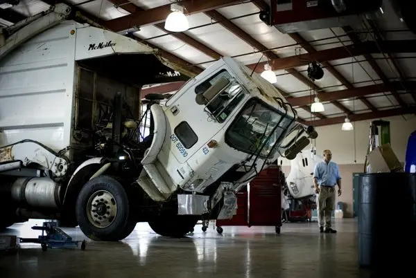 Tri-State Truck Center Tri-State Truck Center