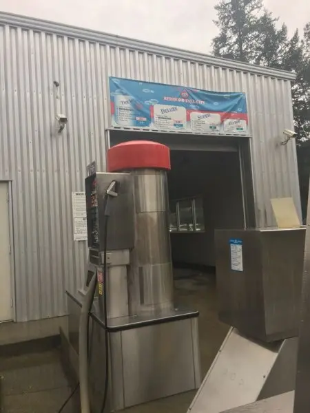 76 76
