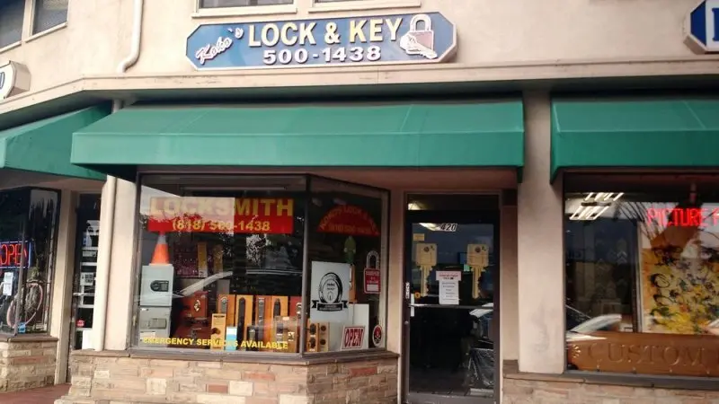 Kokos Lock & Key Kokos Lock & Key