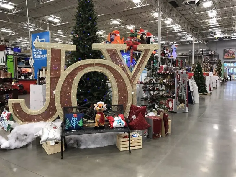 Lowe's Lowe's