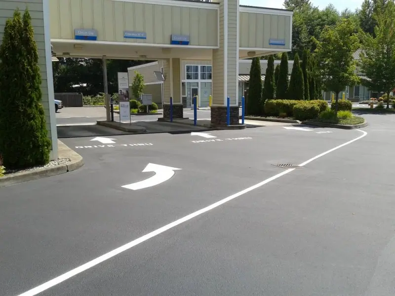 Accu-Line Pavement Marking Accu-Line Pavement Marking