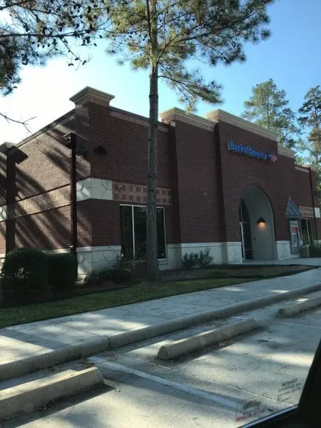 Bank of America (with Drive-thru ATM) Bank of America (with Drive-thru ATM)
