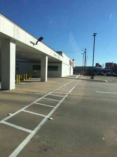 Bank of America (with Drive-thru ATM) Bank of America (with Drive-thru ATM)