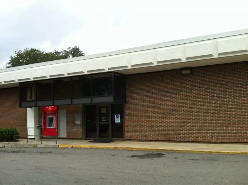 Bank of America (with Drive-thru ATM) Bank of America (with Drive-thru ATM)