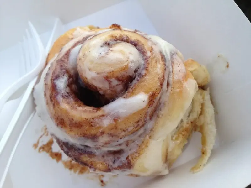 Cinnabon Cinnabon