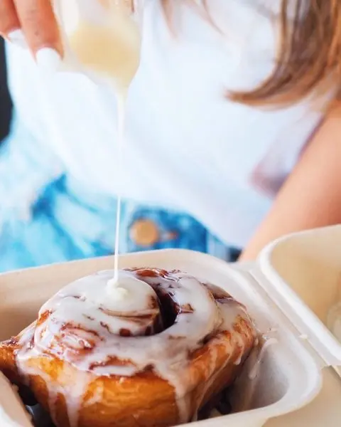Cinnamon Roll Place Cinnamon Roll Place