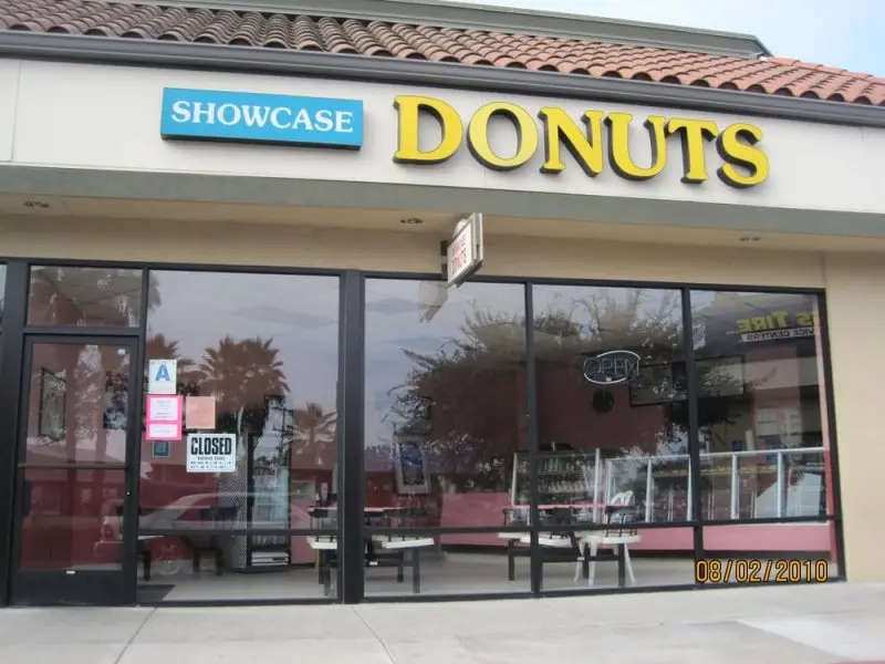 Showcase Donuts Showcase Donuts