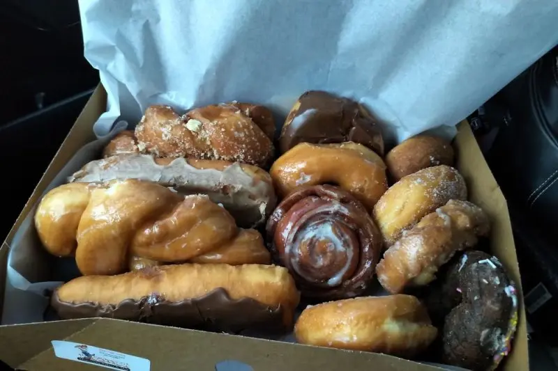 Donuts 'N Mor Donuts 'N Mor