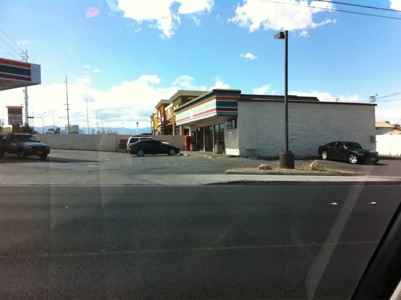 7-Eleven 7-Eleven