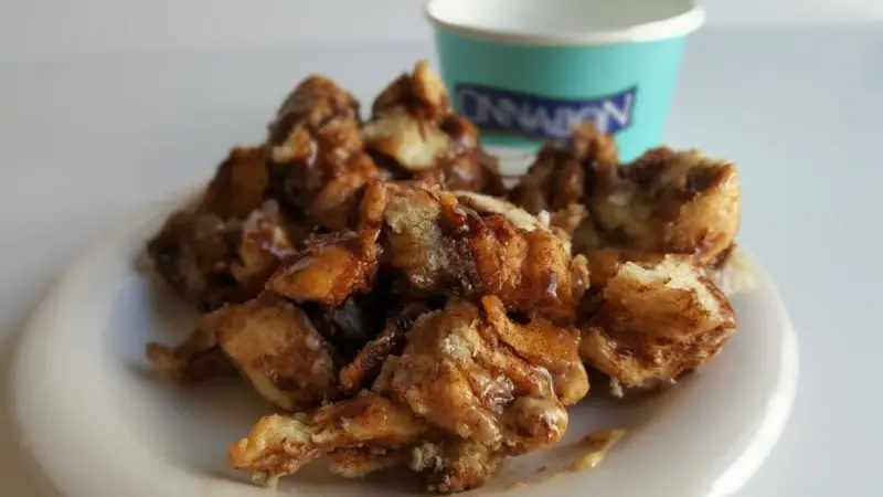 Cinnabon Cinnabon