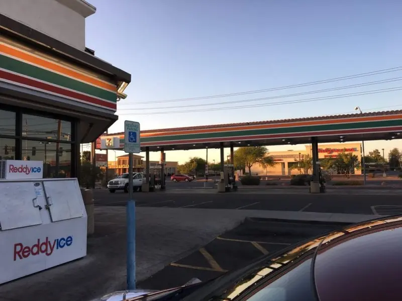 7-Eleven 7-Eleven