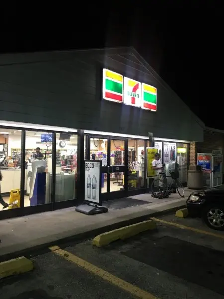 7-Eleven 7-Eleven