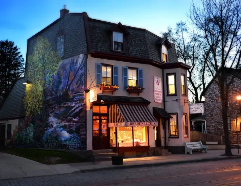 Bredenbeck's Bakery & Ice Cream Parlor Bredenbeck's Bakery & Ice Cream Parlor