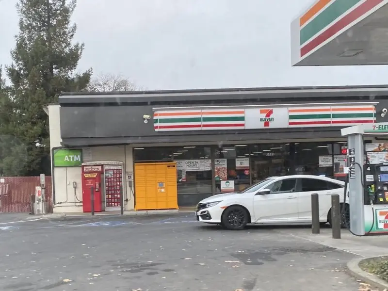 7-Eleven 7-Eleven