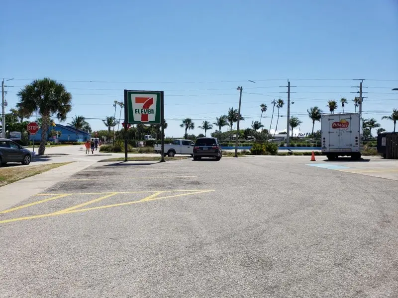 7-Eleven 7-Eleven