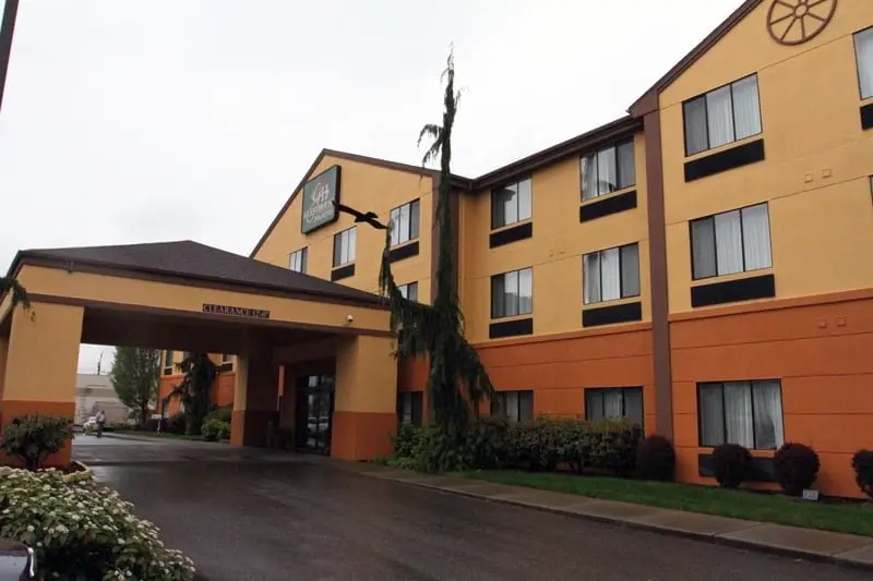 Evergreen Inn & Suites Evergreen Inn & Suites