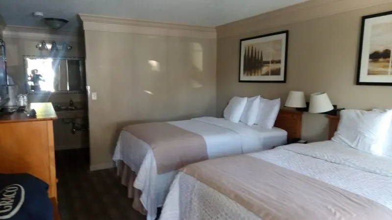 Coachman Inn Coachman Inn