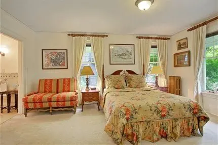 Bed & Breakfast On Broadway Bed & Breakfast On Broadway