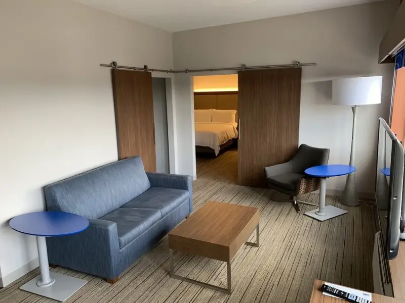 Holiday Inn Express & Suites Seattle-Sea-Tac Airport Holiday Inn Express & Suites Seattle-Sea-Tac Airport