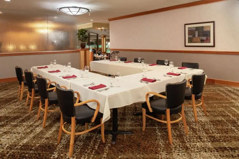 DoubleTree Suites by Hilton Hotel Seattle Airport - Southcenter DoubleTree Suites by Hilton Hotel Seattle Airport - Southcenter