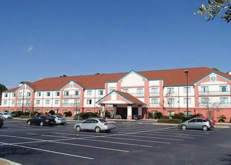 Clarion Suites Conference Center near I-95 Clarion Suites Conference Center near I-95