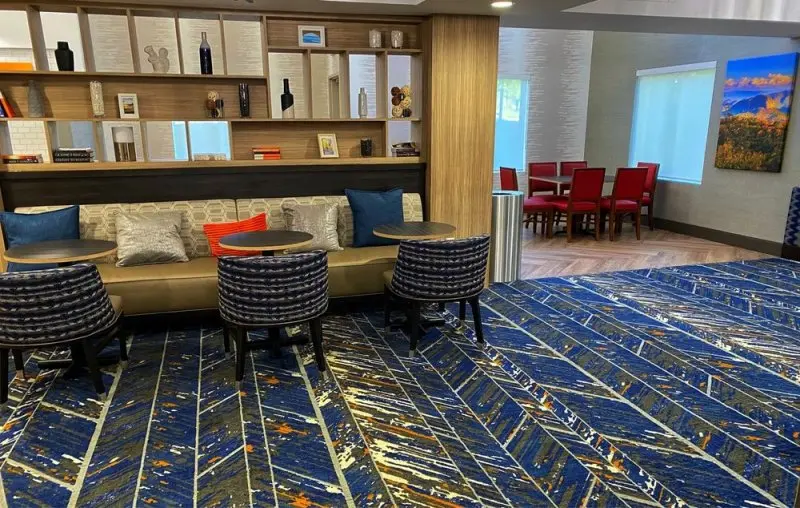 Comfort Inn & Suites Comfort Inn & Suites
