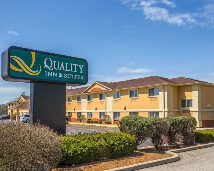 Quality Inn & Suites South Quality Inn & Suites South