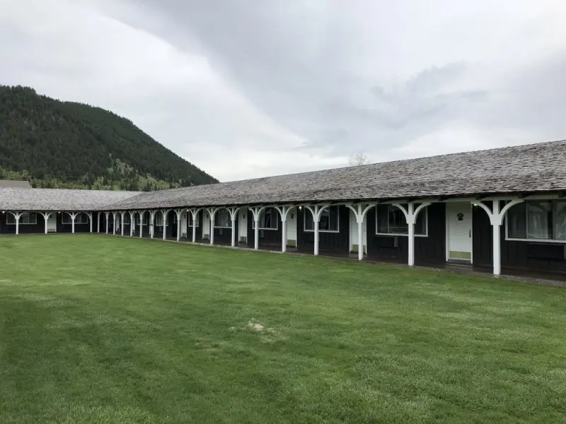 Virginian Lodge