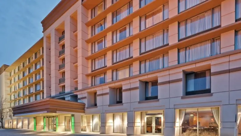 Holiday Inn Chicago Oakbrook Holiday Inn Chicago Oakbrook