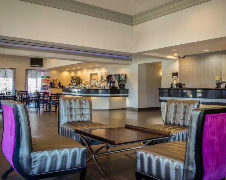 Quality Inn & Suites Quality Inn & Suites