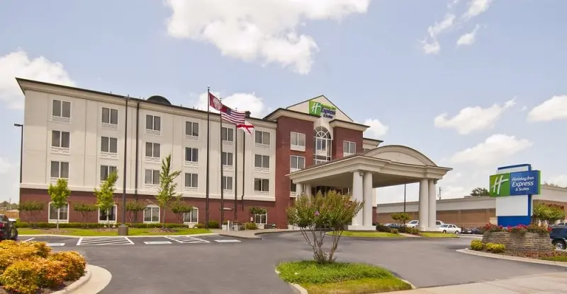 Holiday Inn Express & Suites Tuscaloosa-University Holiday Inn Express & Suites Tuscaloosa-University