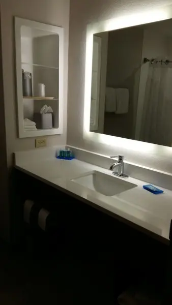 Holiday Inn Express & Suites Chattanooga Holiday Inn Express & Suites Chattanooga