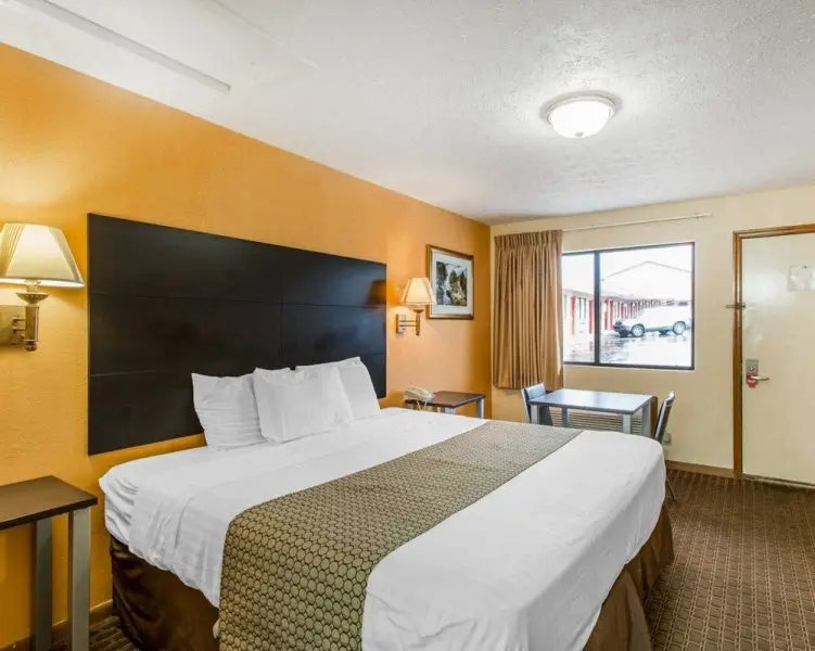 Econo Lodge North Econo Lodge North