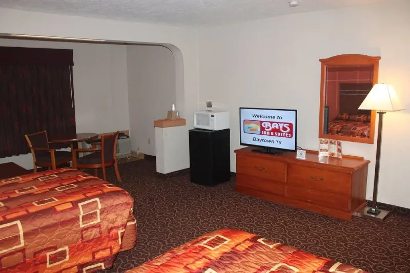 Bays Inn & Suites Bays Inn & Suites