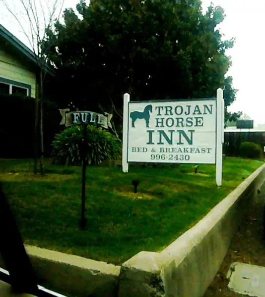 Trojan Horse Inn Trojan Horse Inn
