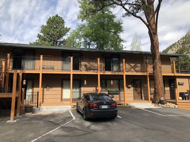 4 Seasons Inn 4 Seasons Inn