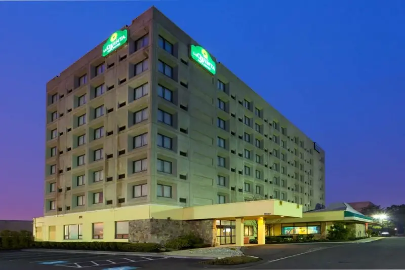 La Quinta Inn & Suites by Wyndham New Haven La Quinta Inn & Suites by Wyndham New Haven