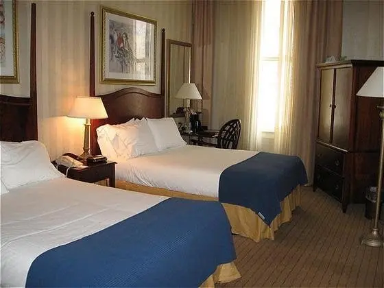 Holiday Inn Express Holiday Inn Express