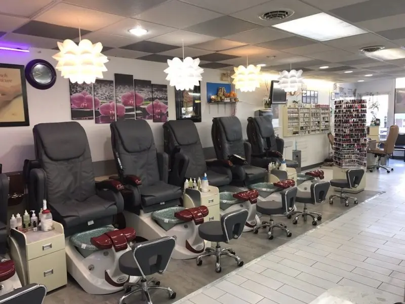 V-Nails V-Nails