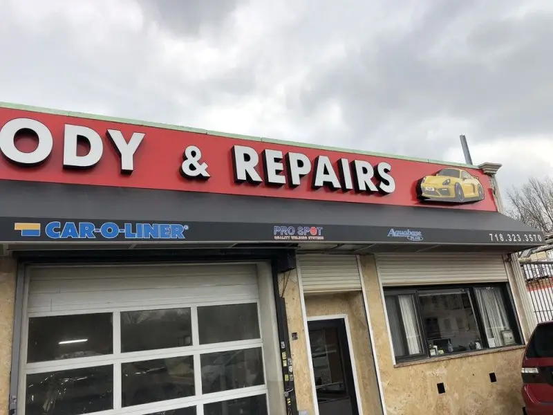S & R Auto Body & Repairs S & R Auto Body & Repairs