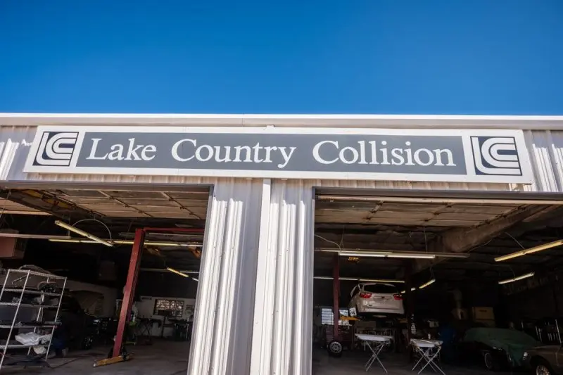 Lake Country Collision Lake Country Collision