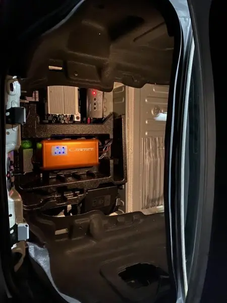 Spanking Clean Auto Sound and Security Spanking Clean Auto Sound and Security